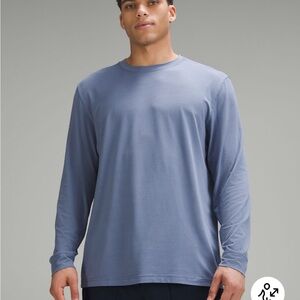 Lululemon license to train relaxed, fit long sleeve